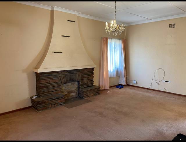 3 BEDROOM FREEHOLD FOR SALE IN PRIMROSE